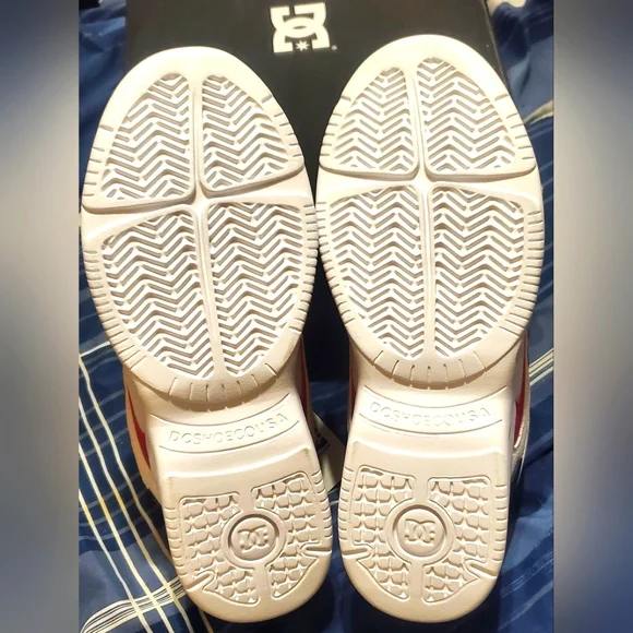 DC Decel SN Shoes, New In Original Box!! Mens 9 - Picture 8 of 11